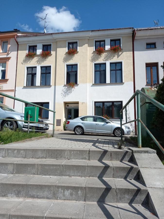 Apartman Marsik Náchod Eksteriør billede