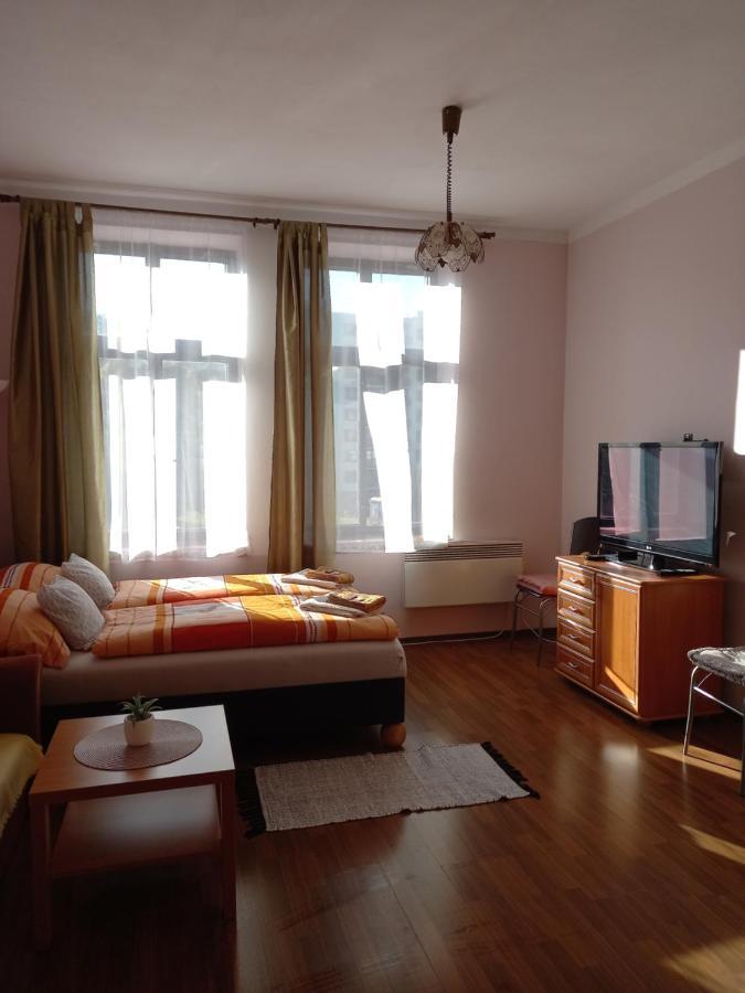 Apartman Marsik Náchod Eksteriør billede