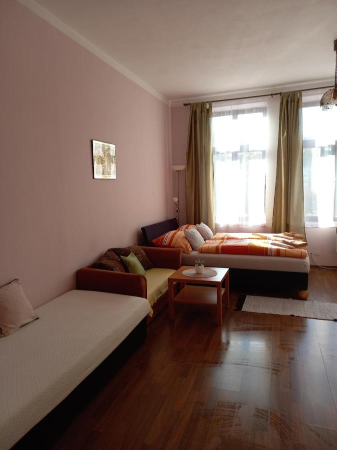 Apartman Marsik Náchod Eksteriør billede
